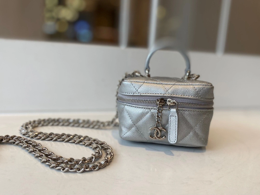HighQuality CHANEL SMALL VANITY WITH CHAIN 1262
