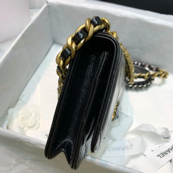 CHANEL19 WALLET ON CHAIN ModernLook 62 - Image 6