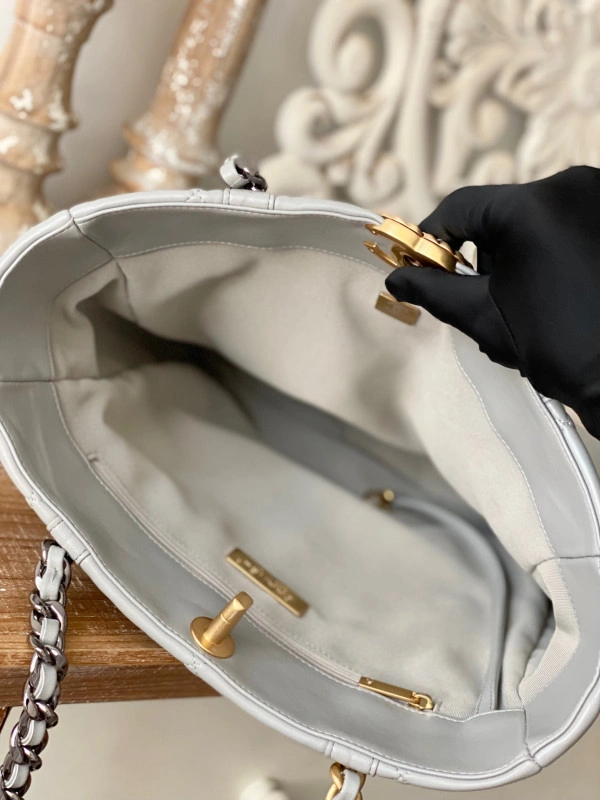 EasyMatch CHANEL 19 SHOPPING BAG 6 - Image 9