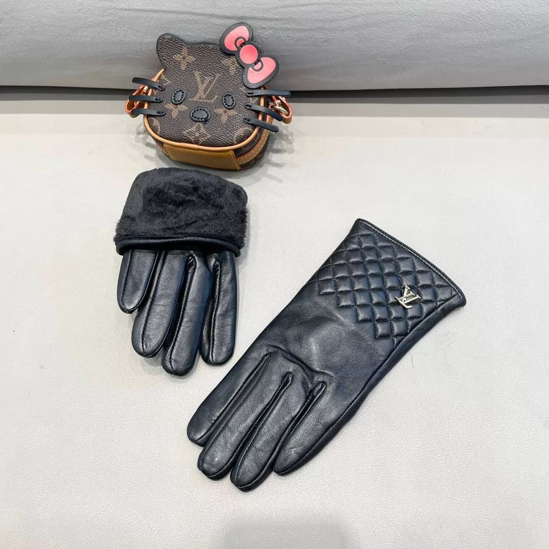 Affordable 5220 Louis Vuitton LV Gloves For Women - Image 3