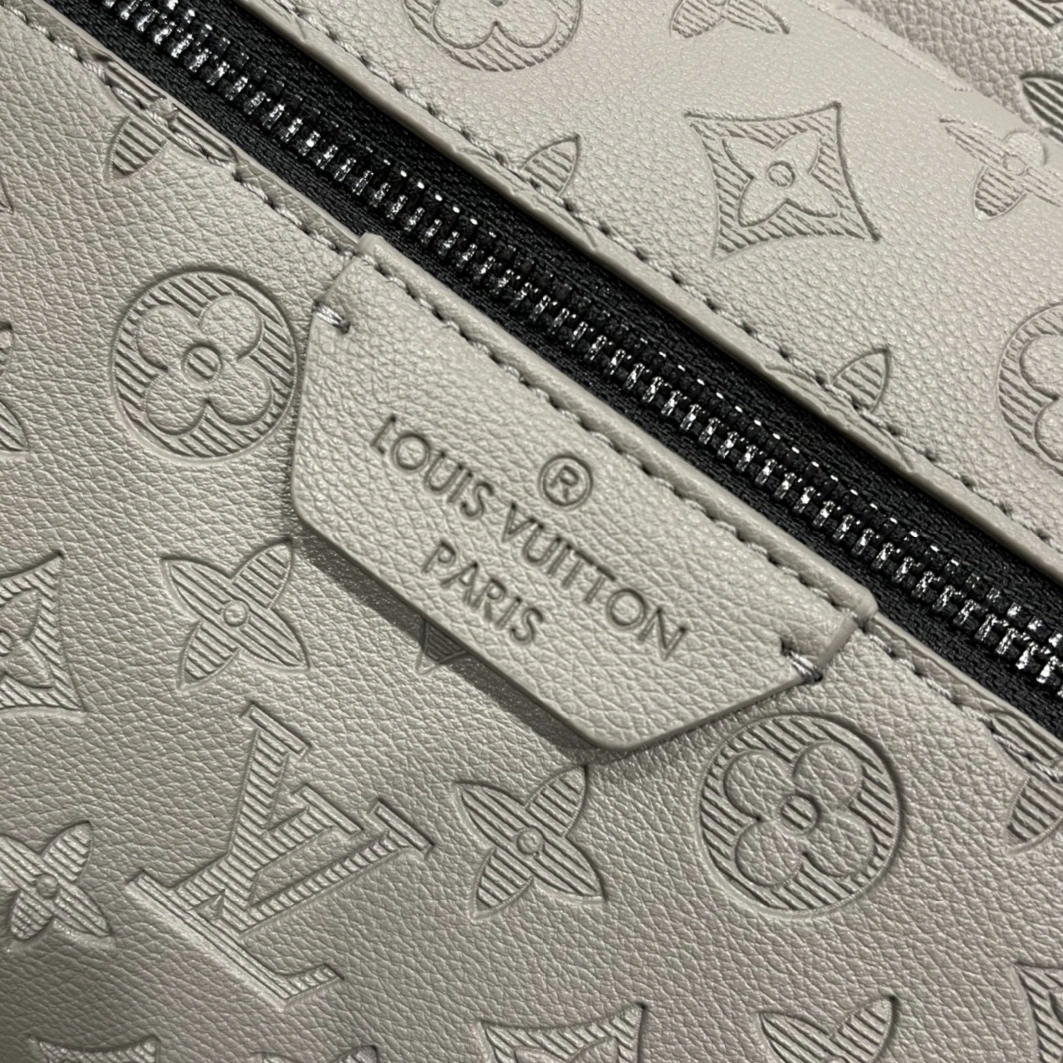 AllSeason 5932 Louis Vuitton AAA Quality Backpacks For Unisex - Image 5