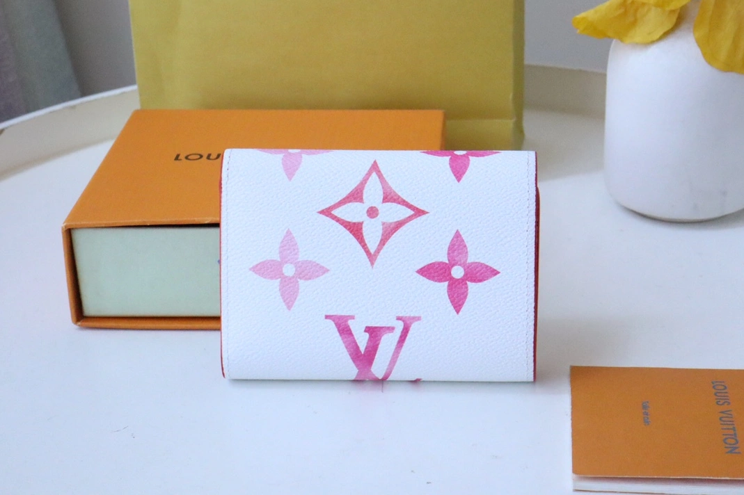 BestValue 2777 Louis Vuitton AAA Quality Wallets