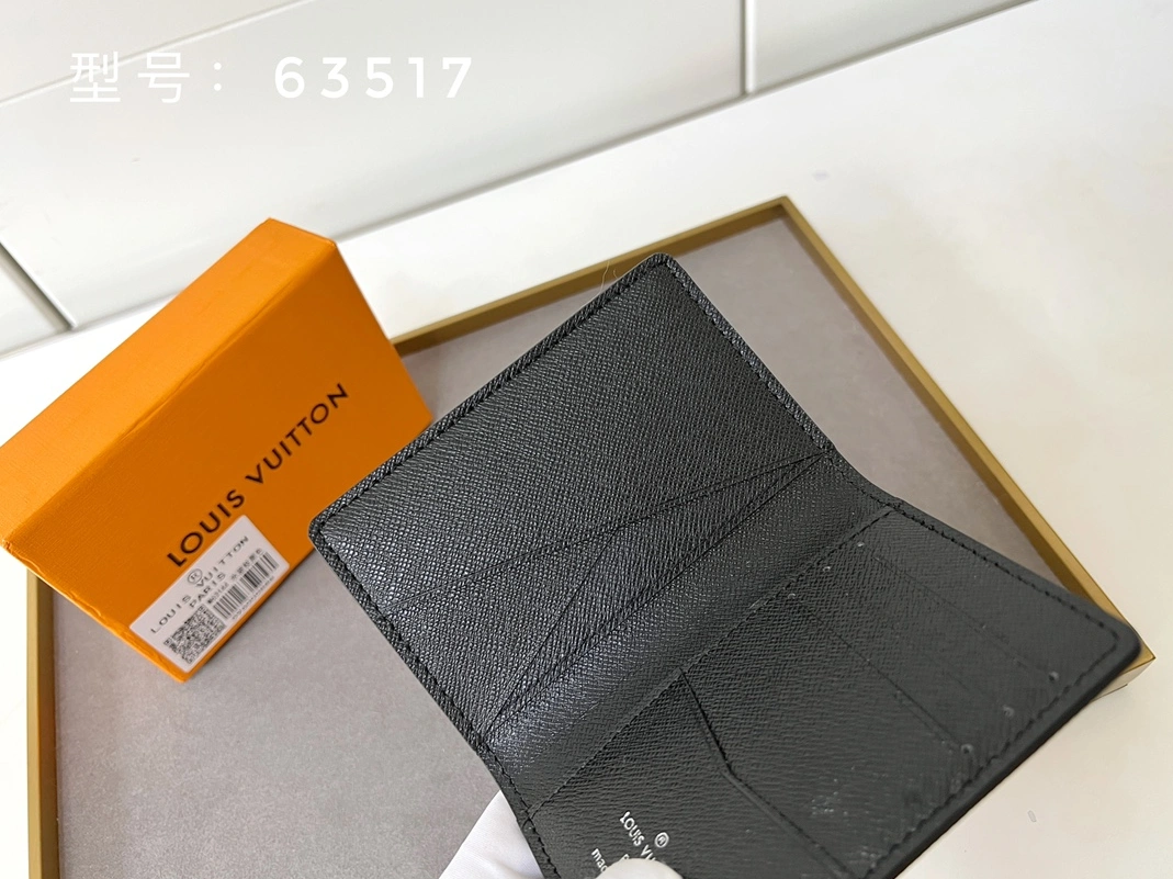 Bold 3882 Louis Vuitton LV Card Case For Unisex - Image 5