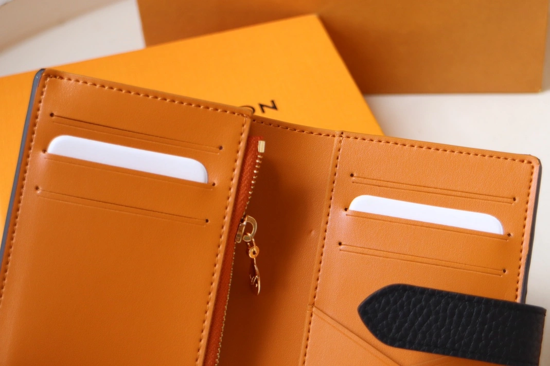 Bold 4336 Louis Vuitton AAA Quality Card Case - Image 5