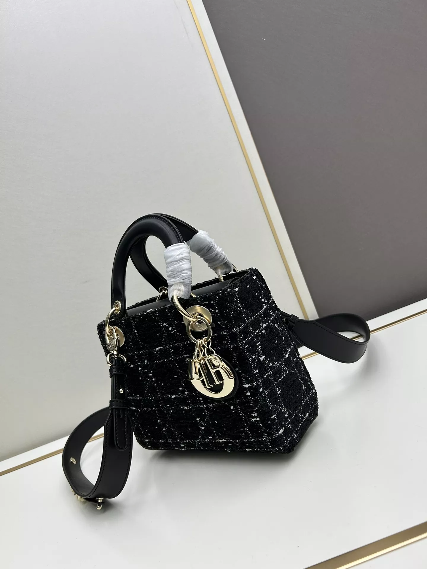 Bold 8056 Christian Dior AAA Quality Handbags For Women