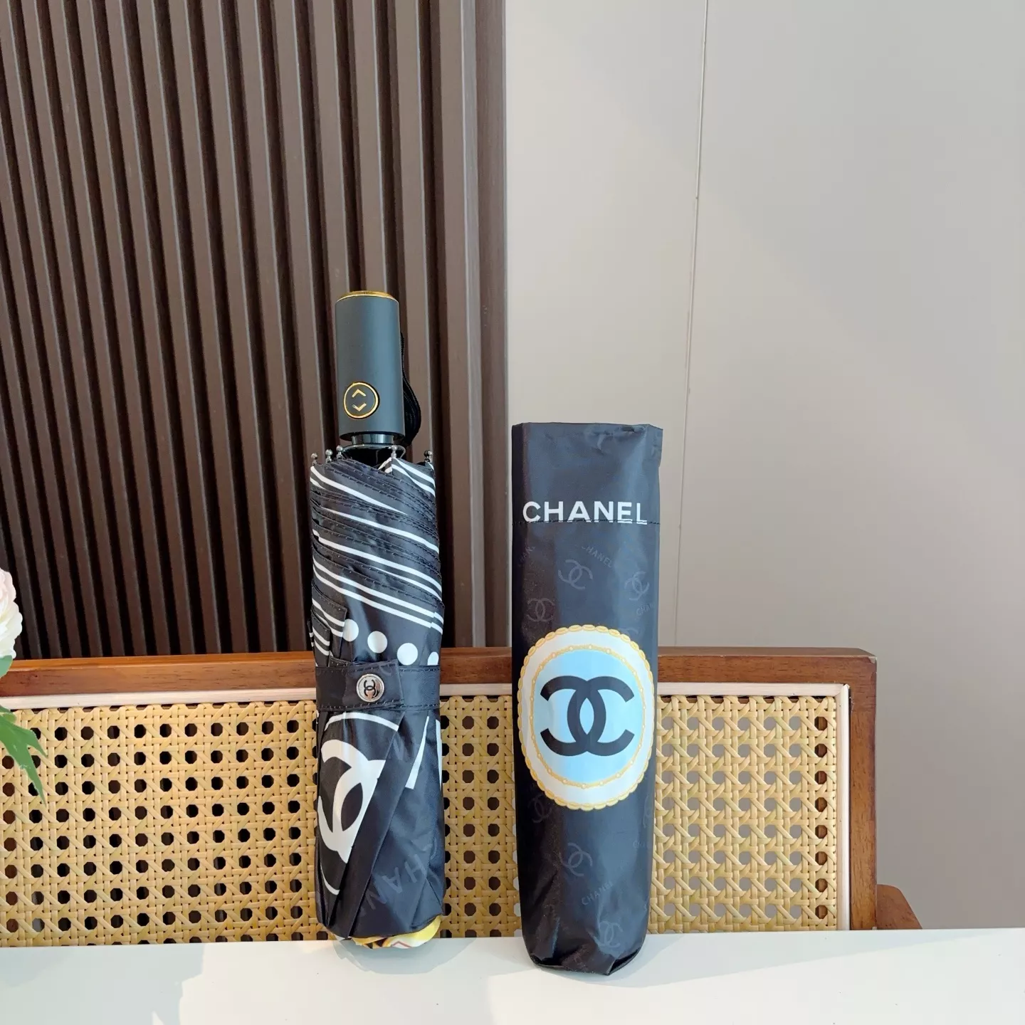 Breathable 1716 Chanel Umbrellas - Image 4