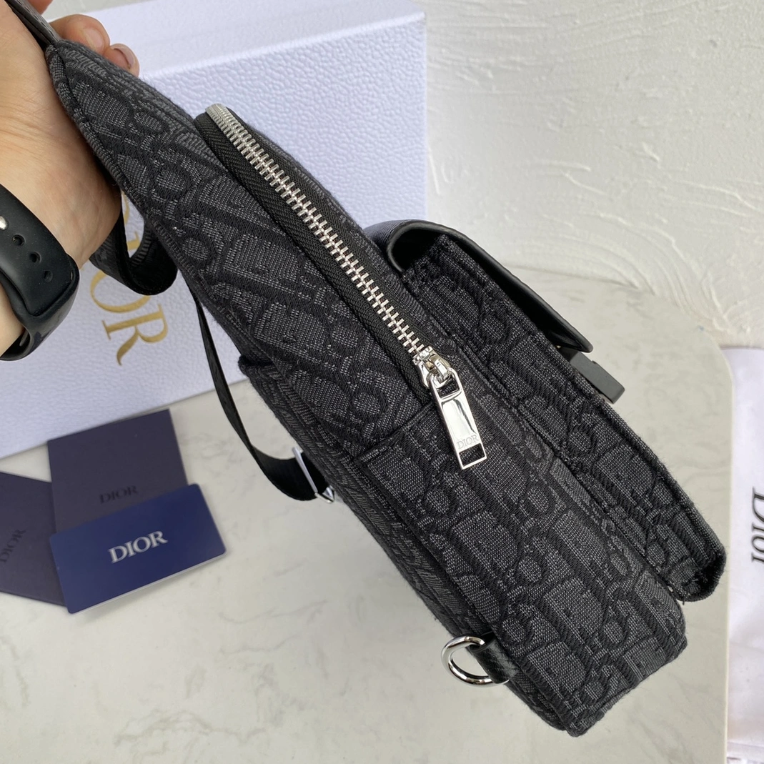 Breathable 1834 Christian Dior AAA Man Messenger Bags - Image 5