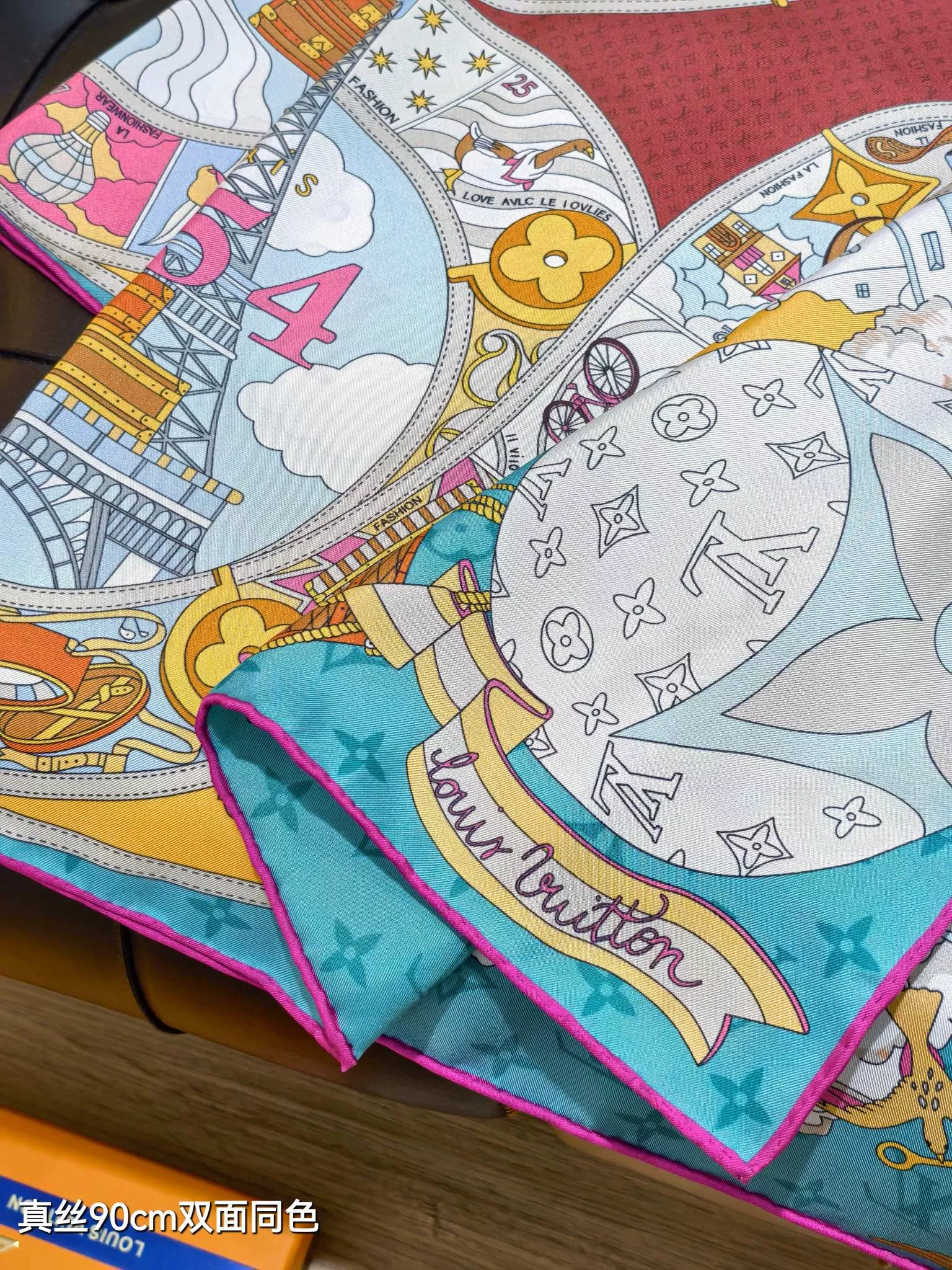 Breathable 2247 Louis Vuitton Silk Squares - Image 4