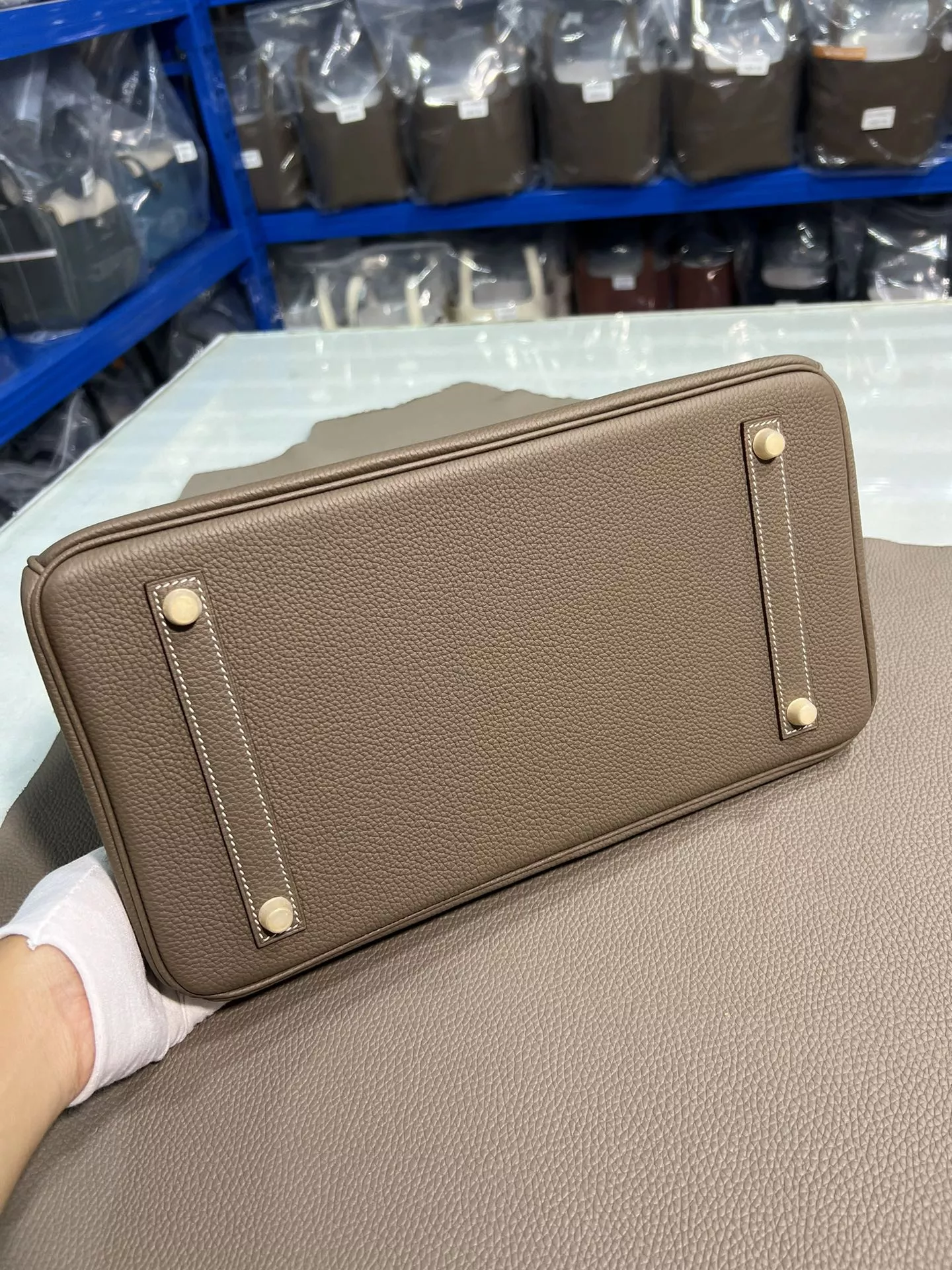 Breathable 6847 Hermes AAA Quality Handbags For Women - Image 8