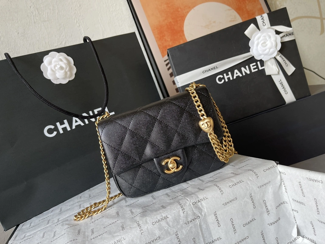 Chanel AAA Quality Messenger Bags For Women DailyWear 4612
