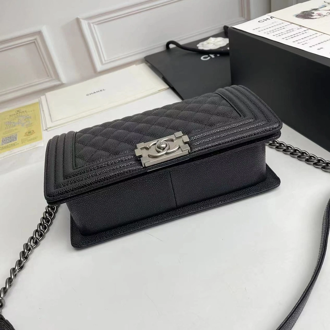 Chanel AAA Quality Messenger Bags For Women Durable 7709 - Image 4