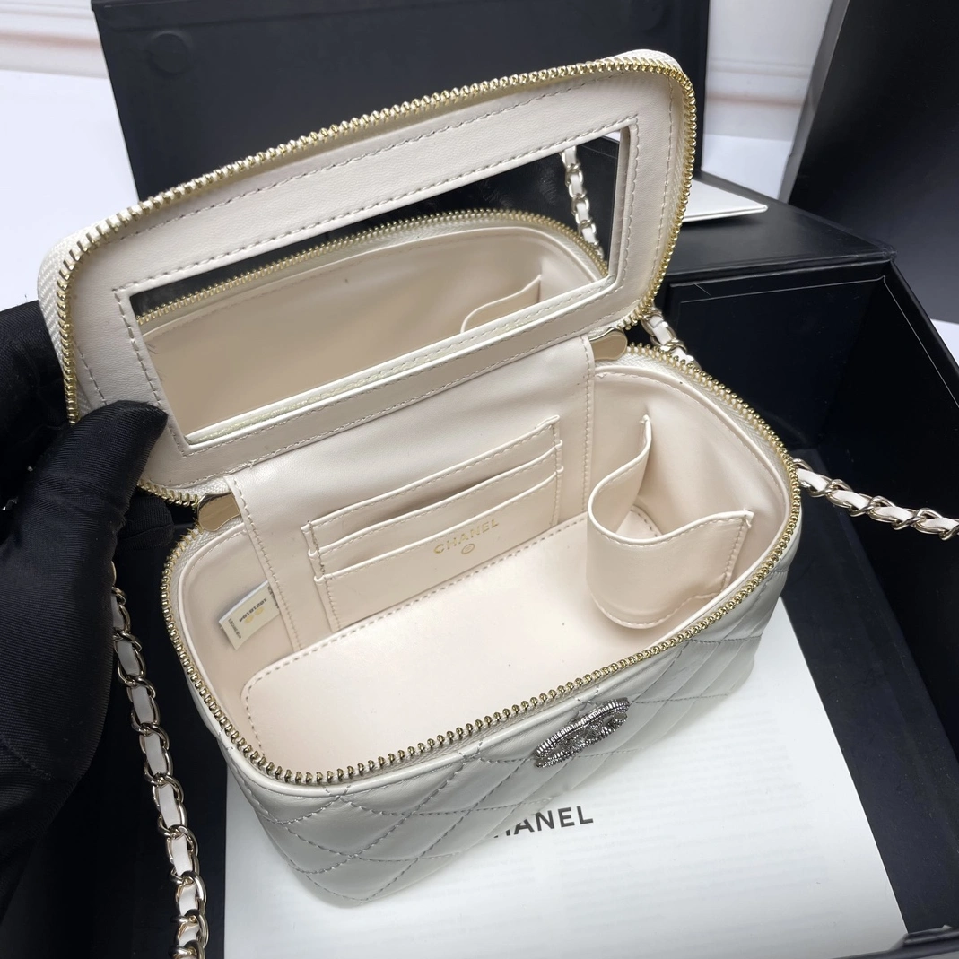 Chanel AAA Quality Messenger Bags For Women HighQuality 1162 - Image 8