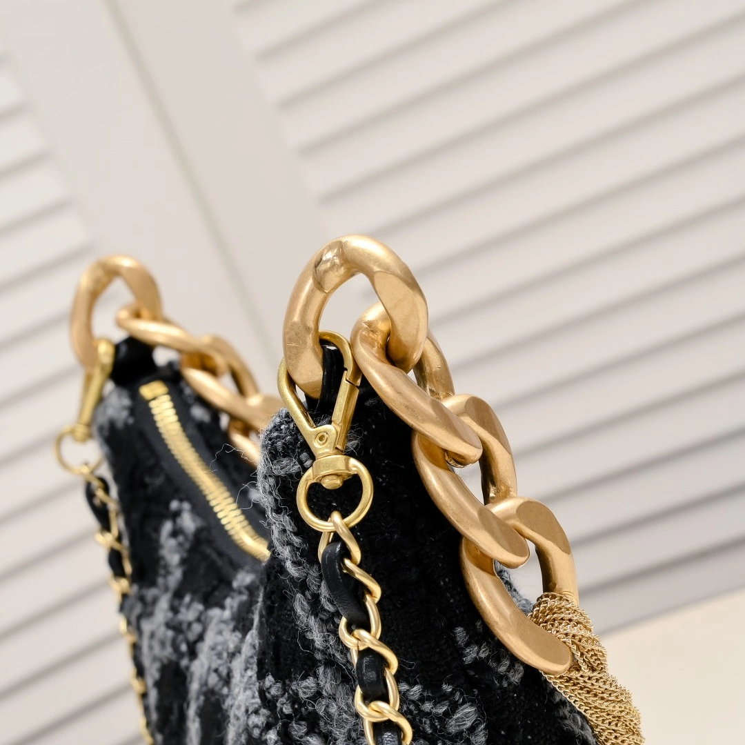 Chanel AAA Quality Messenger Bags For Women Trendy 1636 - Image 6