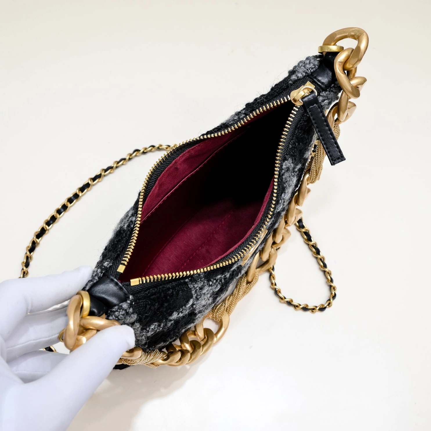 Chanel AAA Quality Messenger Bags For Women Trendy 1636 - Image 7