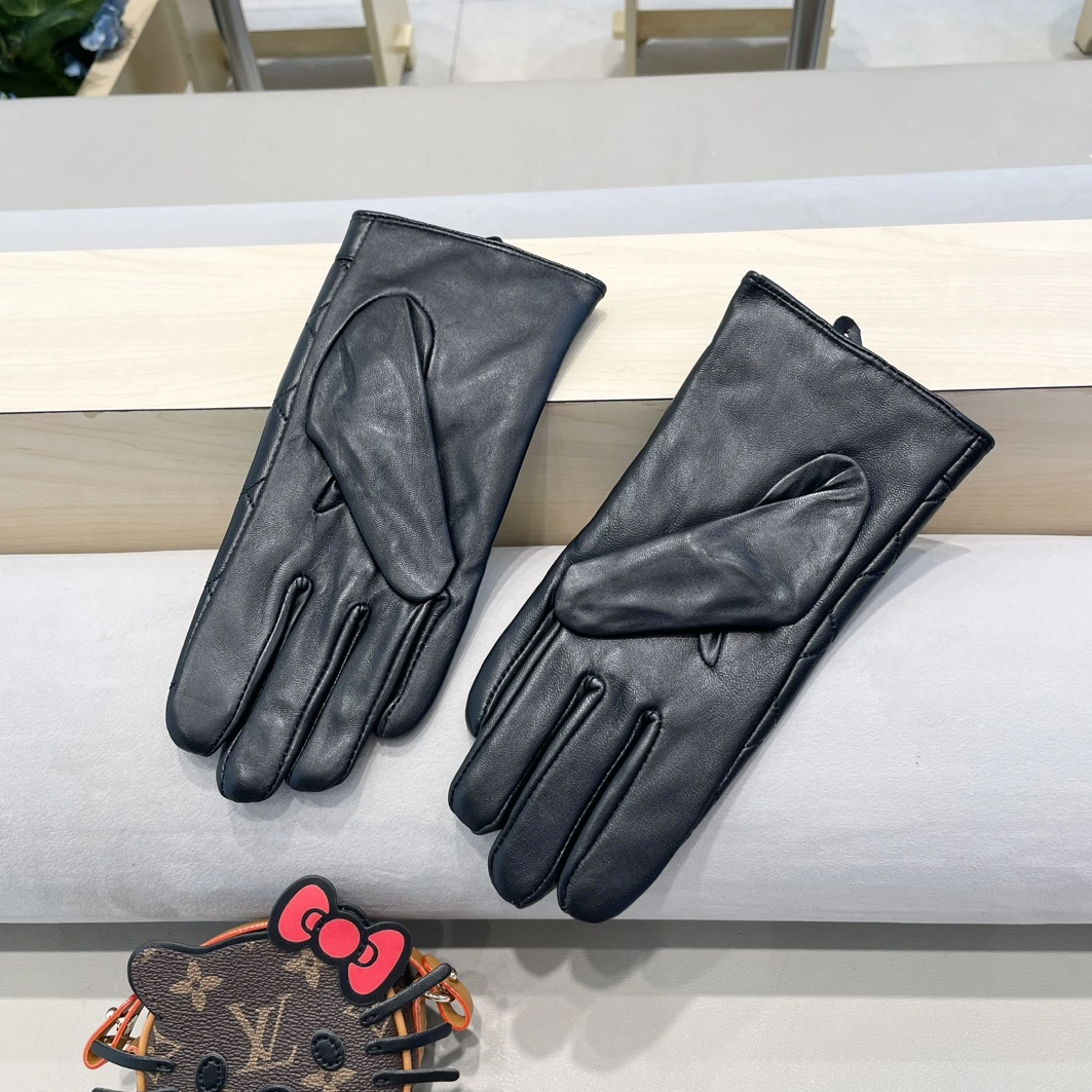Chanel Gloves For Women Bold 4611
