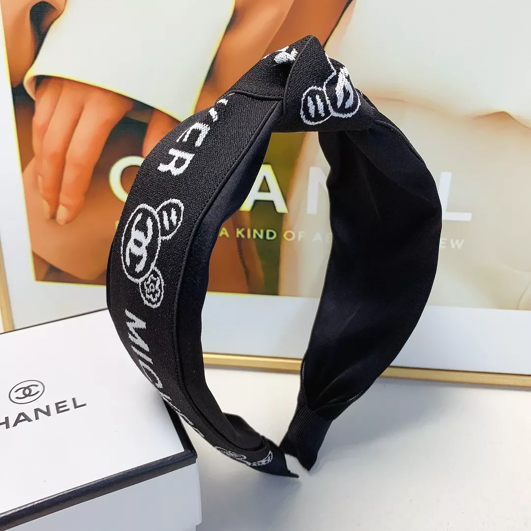 Chanel Headband For Women Classic 8847 - Image 5