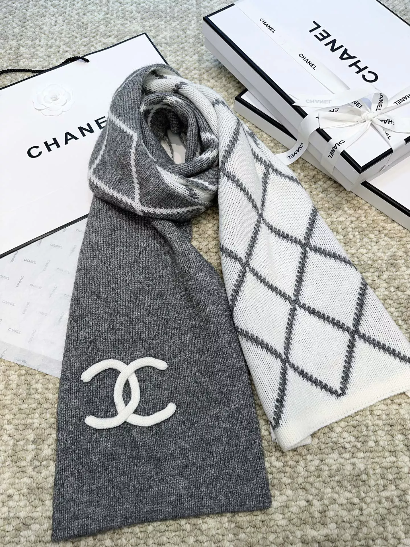 Chanel Scarves For Women Bright 8504 - Image 4