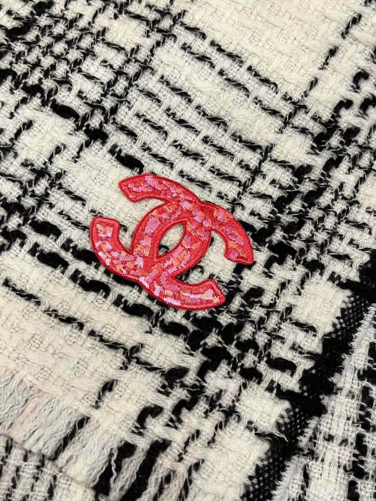 Chanel Scarves For Women Flexible 5986 - Image 4