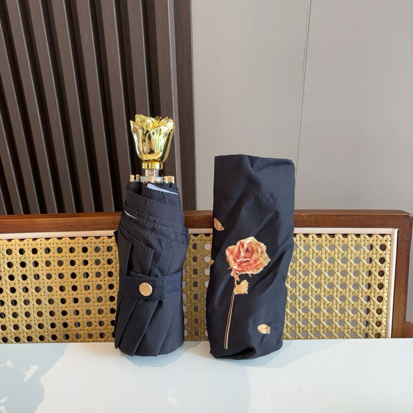 Chanel Umbrellas Trendsetting 6345 - Image 4