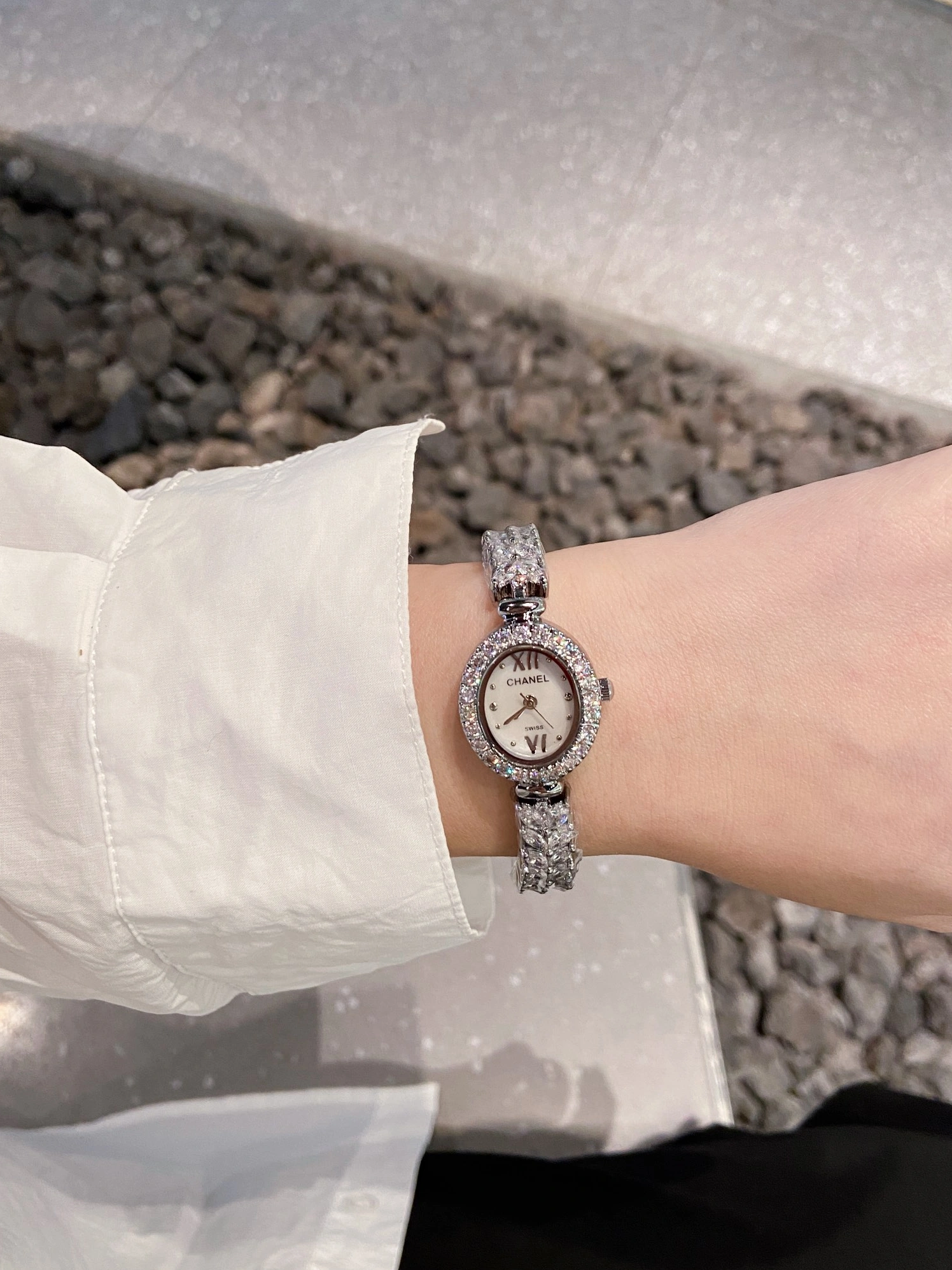 Chanel Watches For Women EyeCatching 5667 - Image 4