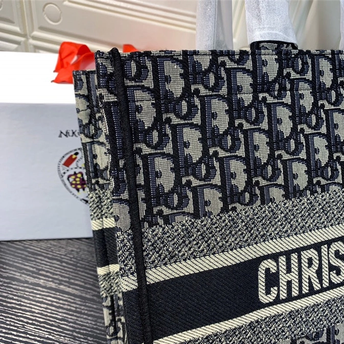 Christian Dior AAA Handbags Compact 5868 - Image 4