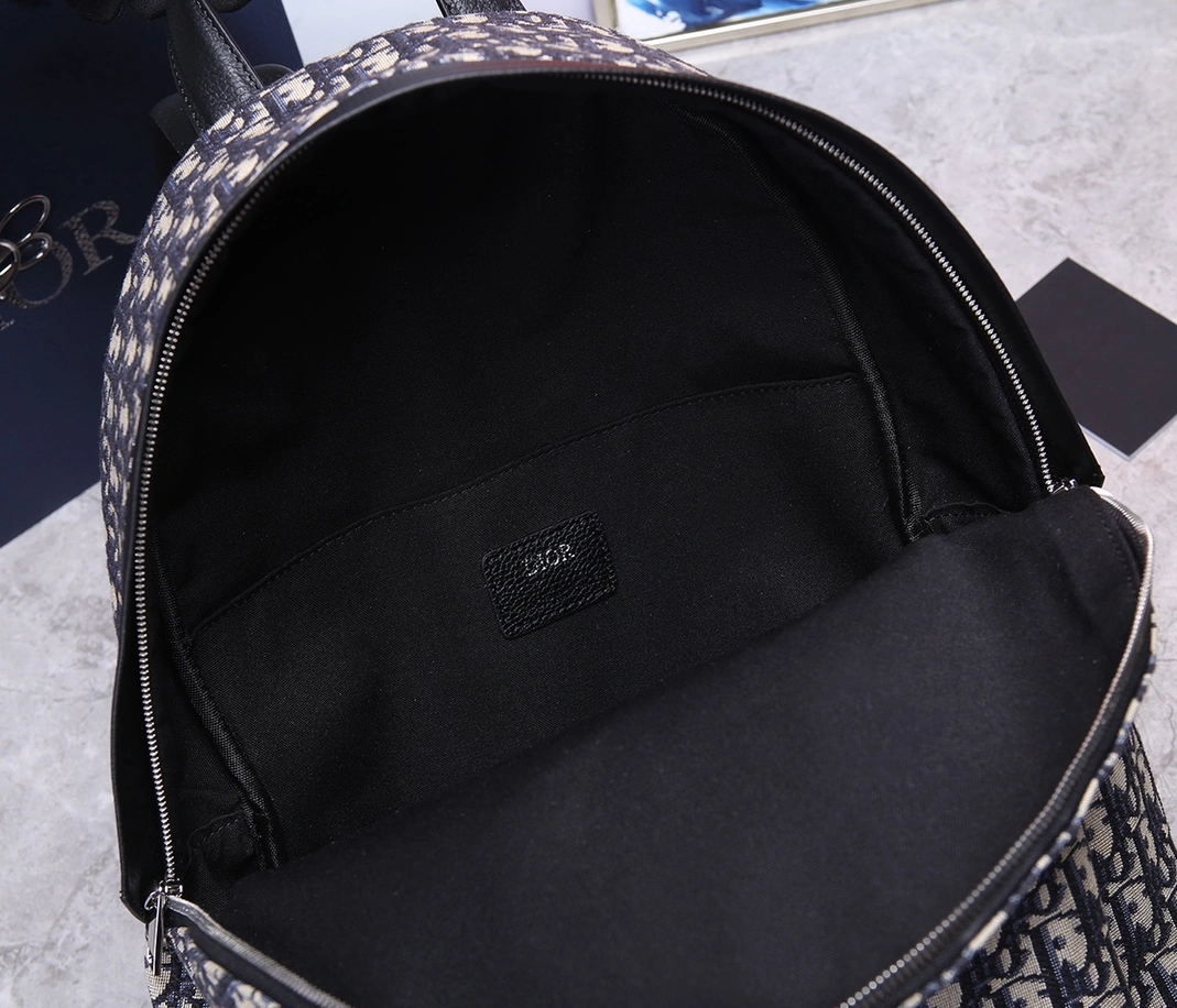 Christian Dior AAA Man Backpacks Classic 5579 - Image 7