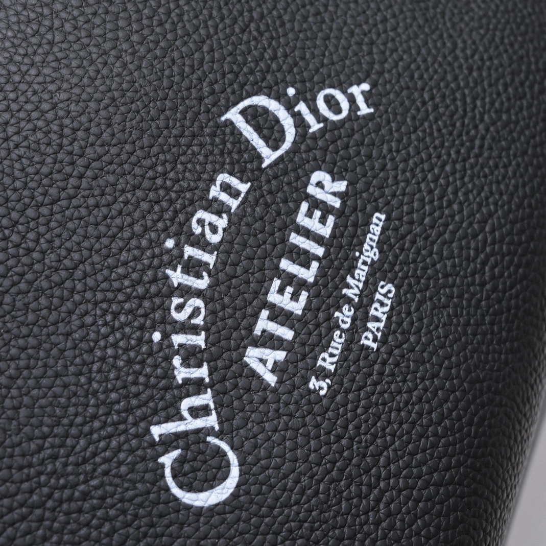 Christian Dior AAA Man Backpacks Elegant 2834 - Image 3