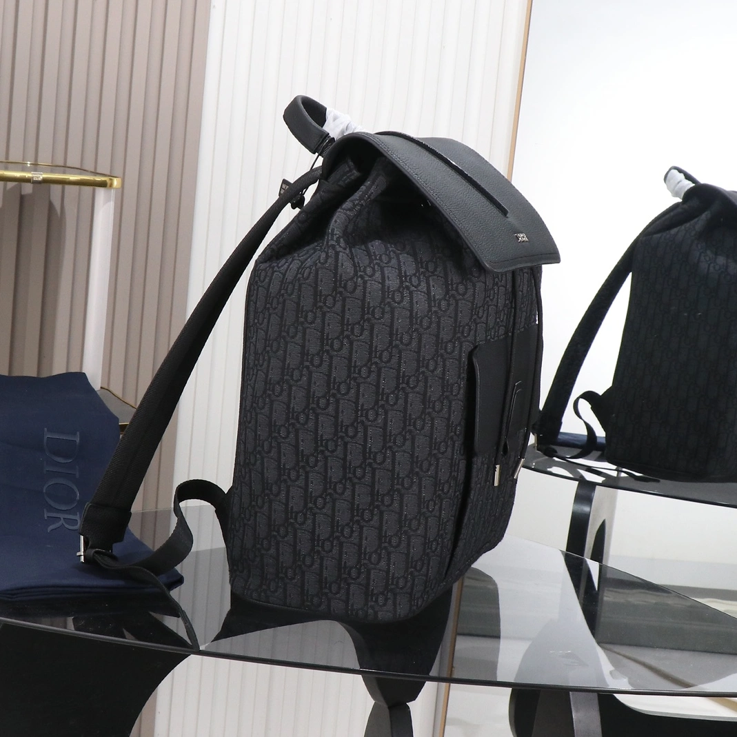 Christian Dior AAA Man Backpacks StreetReady 8260 - Image 3