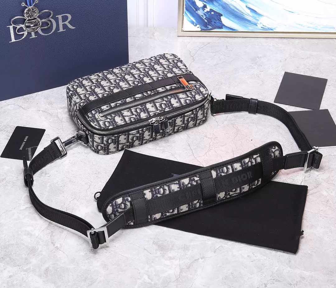 Christian Dior AAA Man Messenger Bags Comfortable 5718