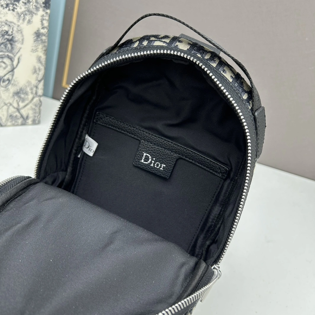 Christian Dior AAA Man Messenger Bags Elegant 3613 - Image 6