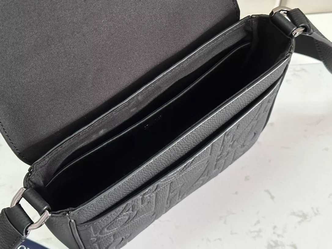 Christian Dior AAA Man Messenger Bags Reliable 9192 - Image 8