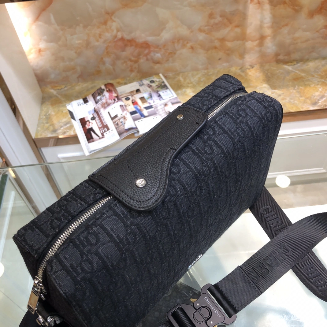 Christian Dior AAA Man Messenger Bags Resilient 3429 - Image 4