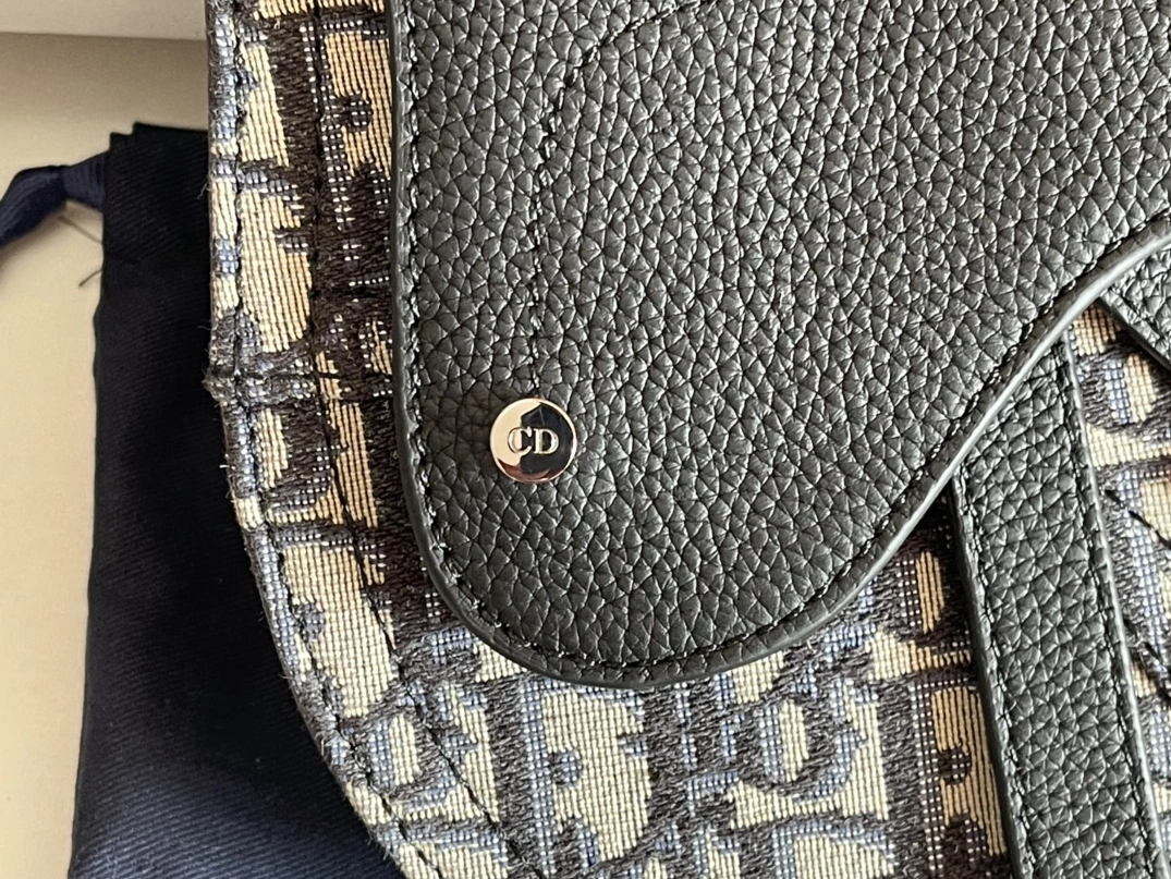 Christian Dior AAA Man Messenger Bags SmartChoice 8256 - Image 6