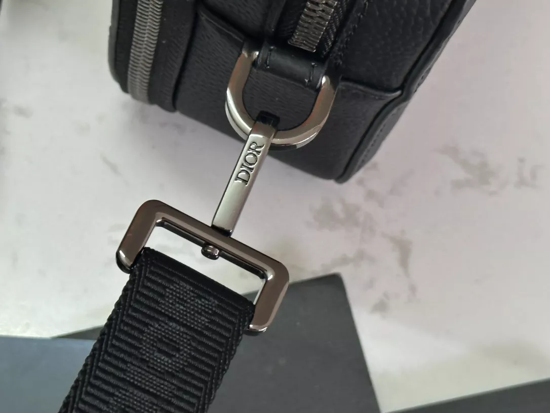 Christian Dior AAA Man Messenger Bags Timeless 2777 - Image 6