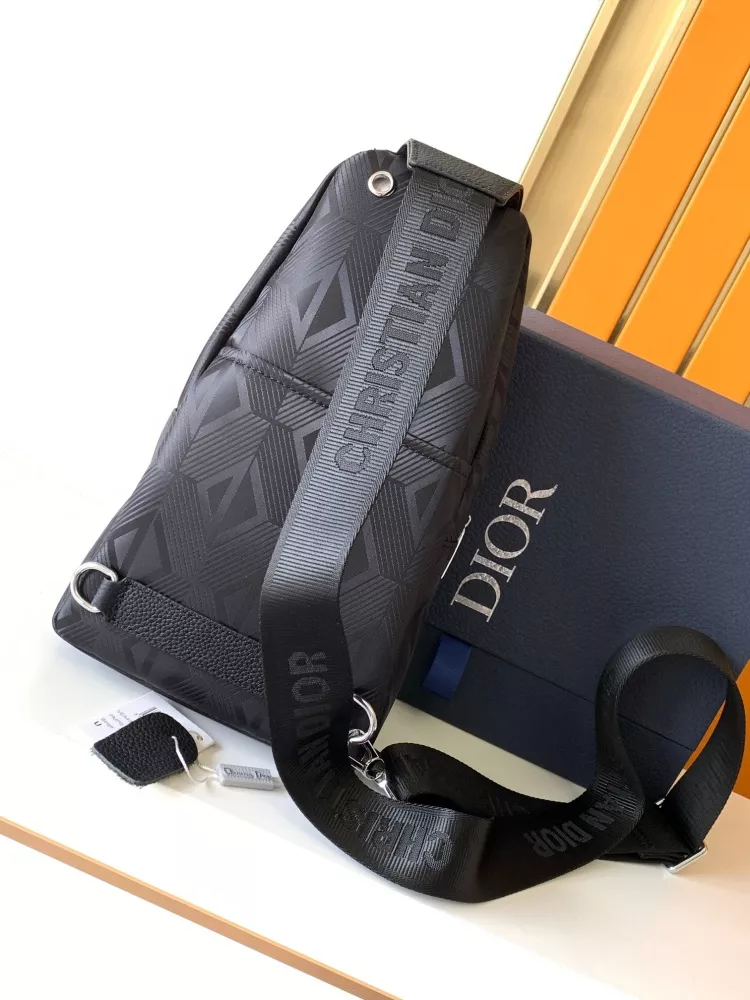 Christian Dior AAA Man Messenger Bags Vibrant 2428 - Image 3