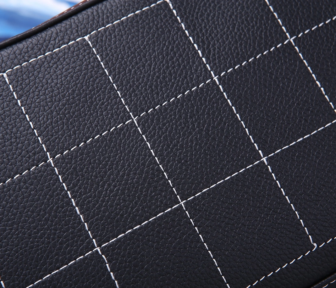 Christian Dior AAA Man Messenger Bags Vibrant 920 - Image 3