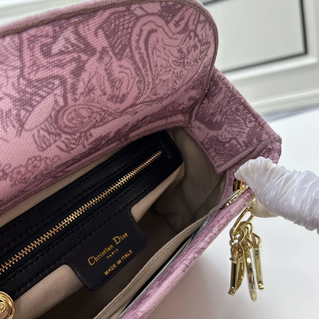 Christian Dior AAA Quality Handbags For Women Efficient 1973 - Image 7