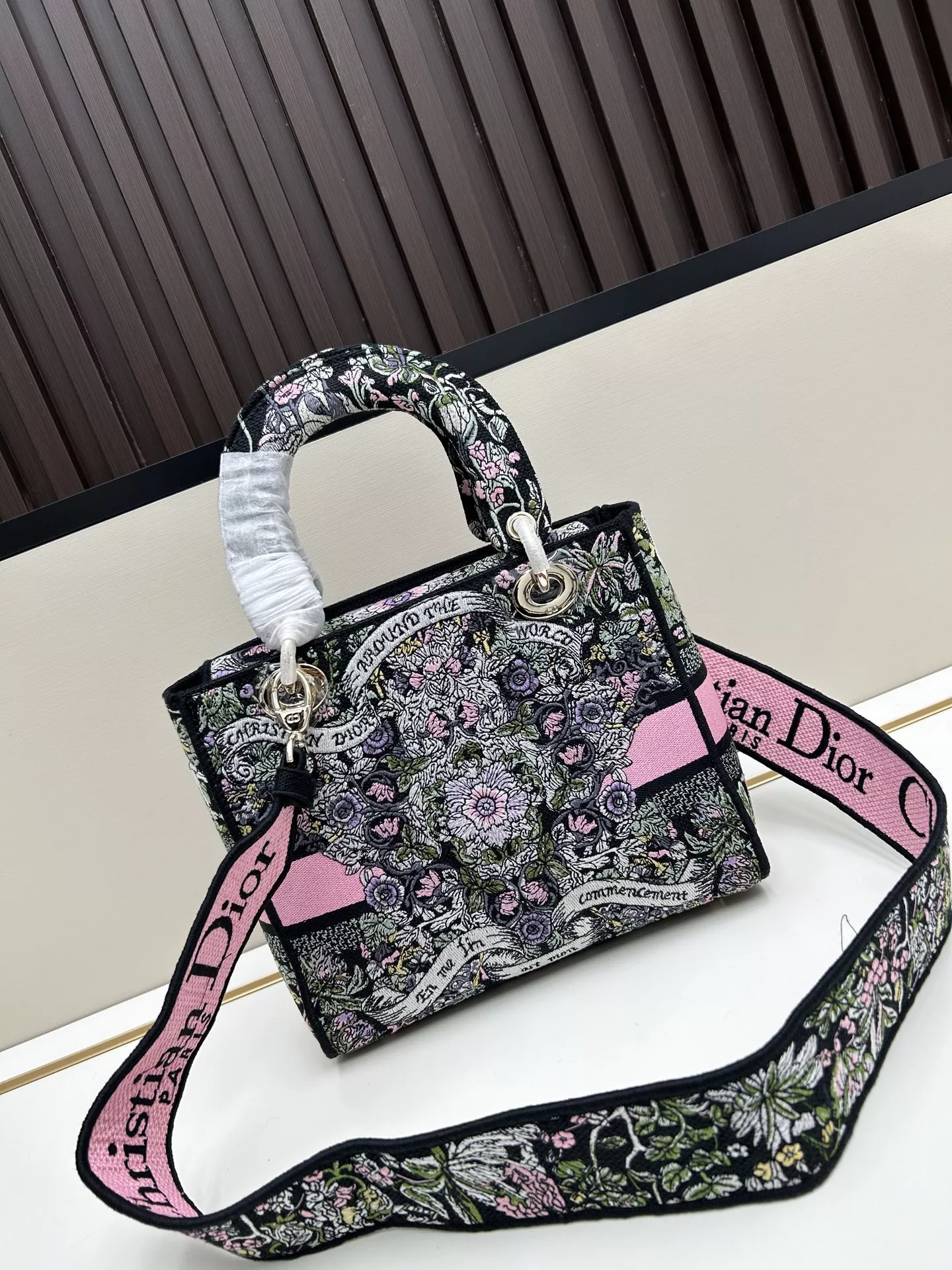 Christian Dior AAA Quality Handbags For Women Sleek 2536 - Image 3