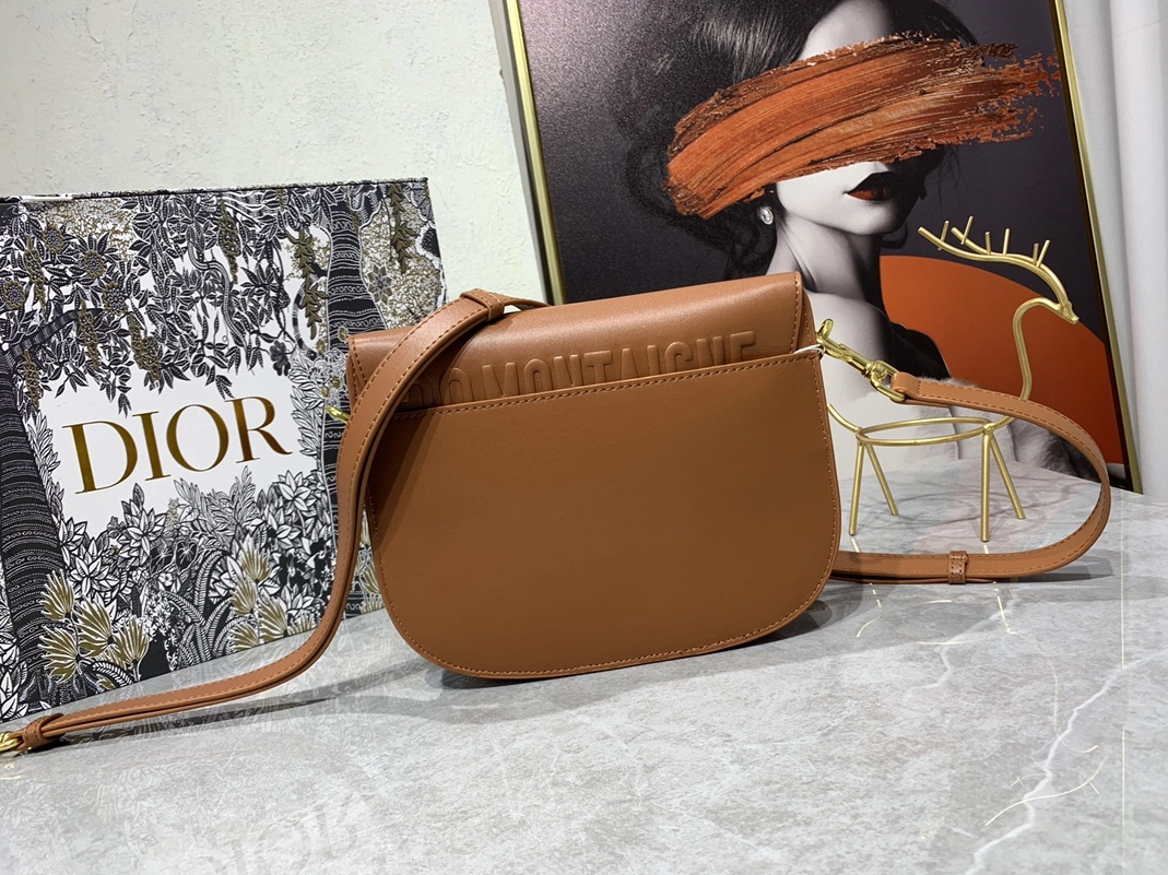 Christian Dior AAA Quality Messenger Bags For Women Durable 2249 - Image 3