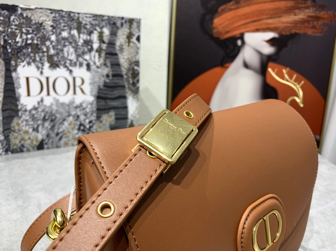 Christian Dior AAA Quality Messenger Bags For Women Durable 2249 - Image 6