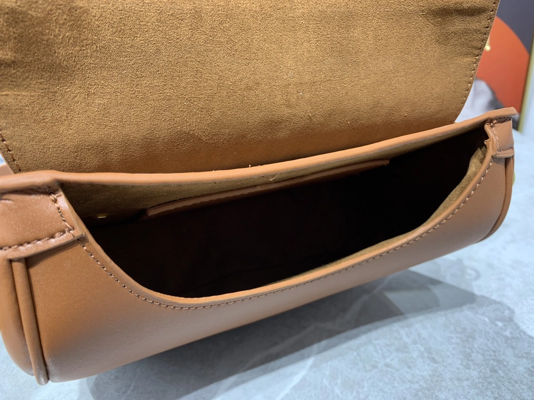 Christian Dior AAA Quality Messenger Bags For Women Durable 2249 - Image 8