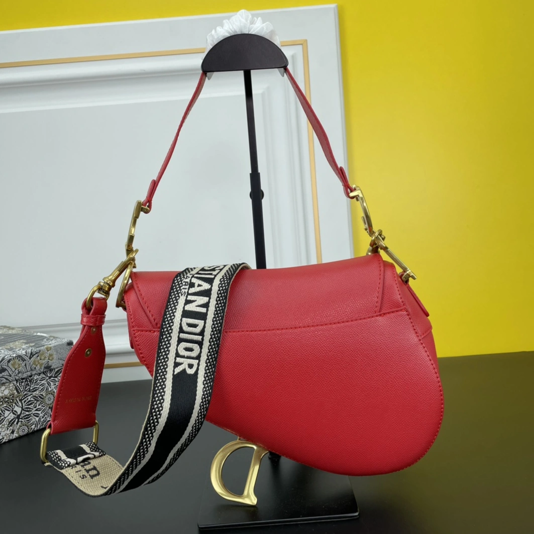 Christian Dior AAA Quality Messenger Bags For Women Efficient 7123