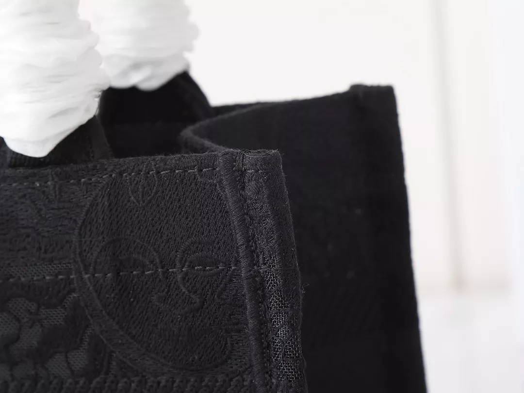 Christian Dior AAA Quality Tote-Handbags For Women Minimalist 9357 - Image 6