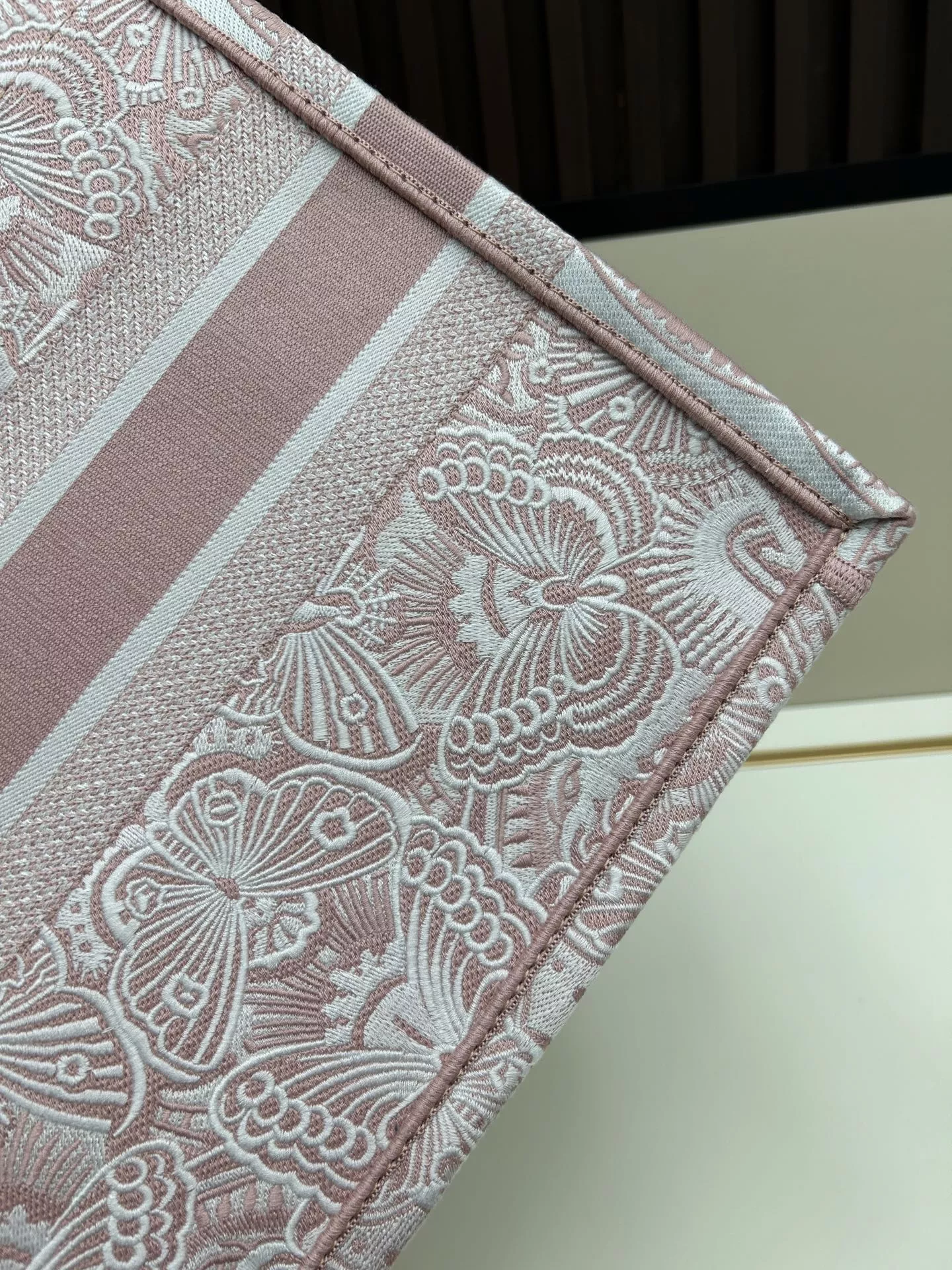 Christian Dior AAA Quality Tote-Handbags For Women Refined 4635 - Image 6