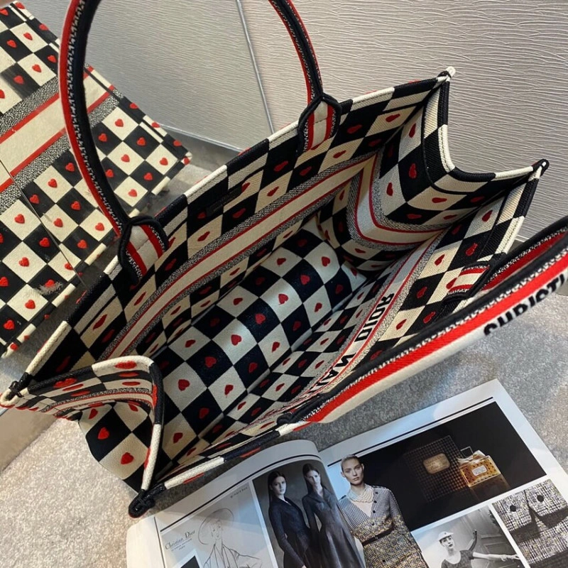 Christian Dior Dioramour Book Tote D-Chess Heart Embroidery - Image 9