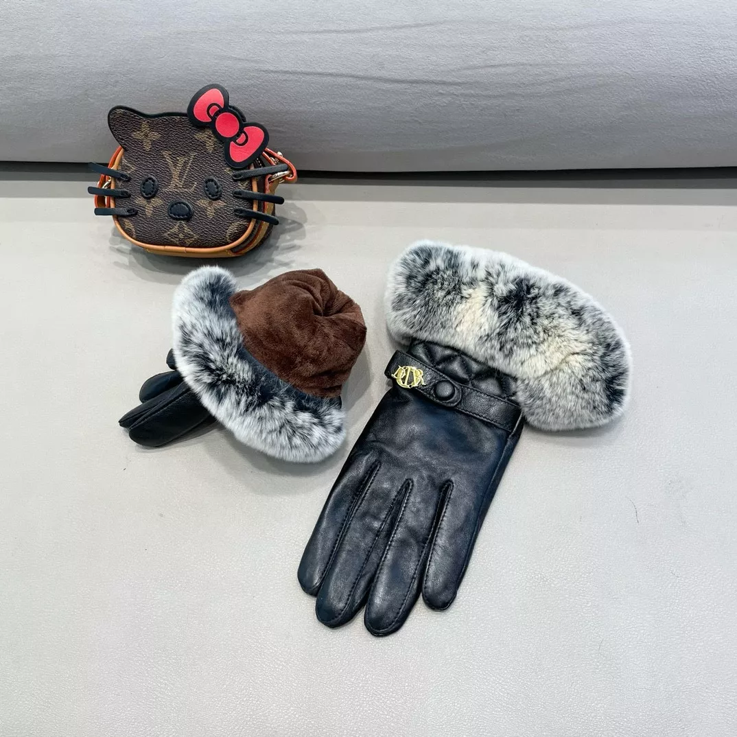 Christian Dior Gloves For Women EasyMatch 7104 - Image 3