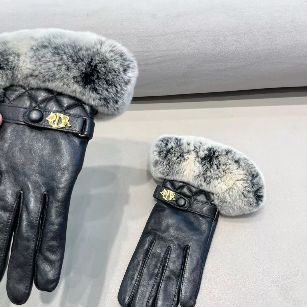 Christian Dior Gloves For Women EasyMatch 7104 - Image 6