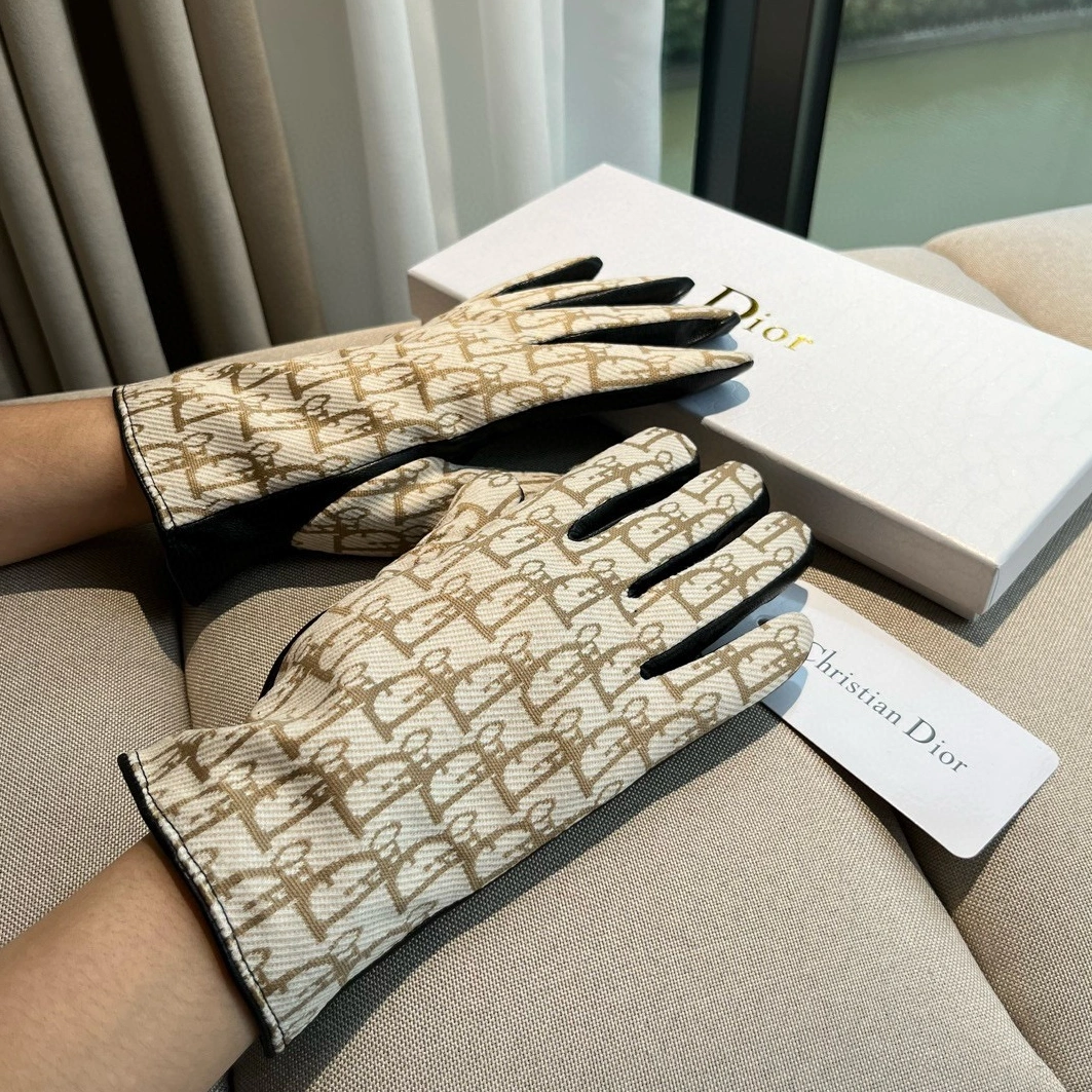 Christian Dior Gloves For Women Trendsetting 8918 - Image 3