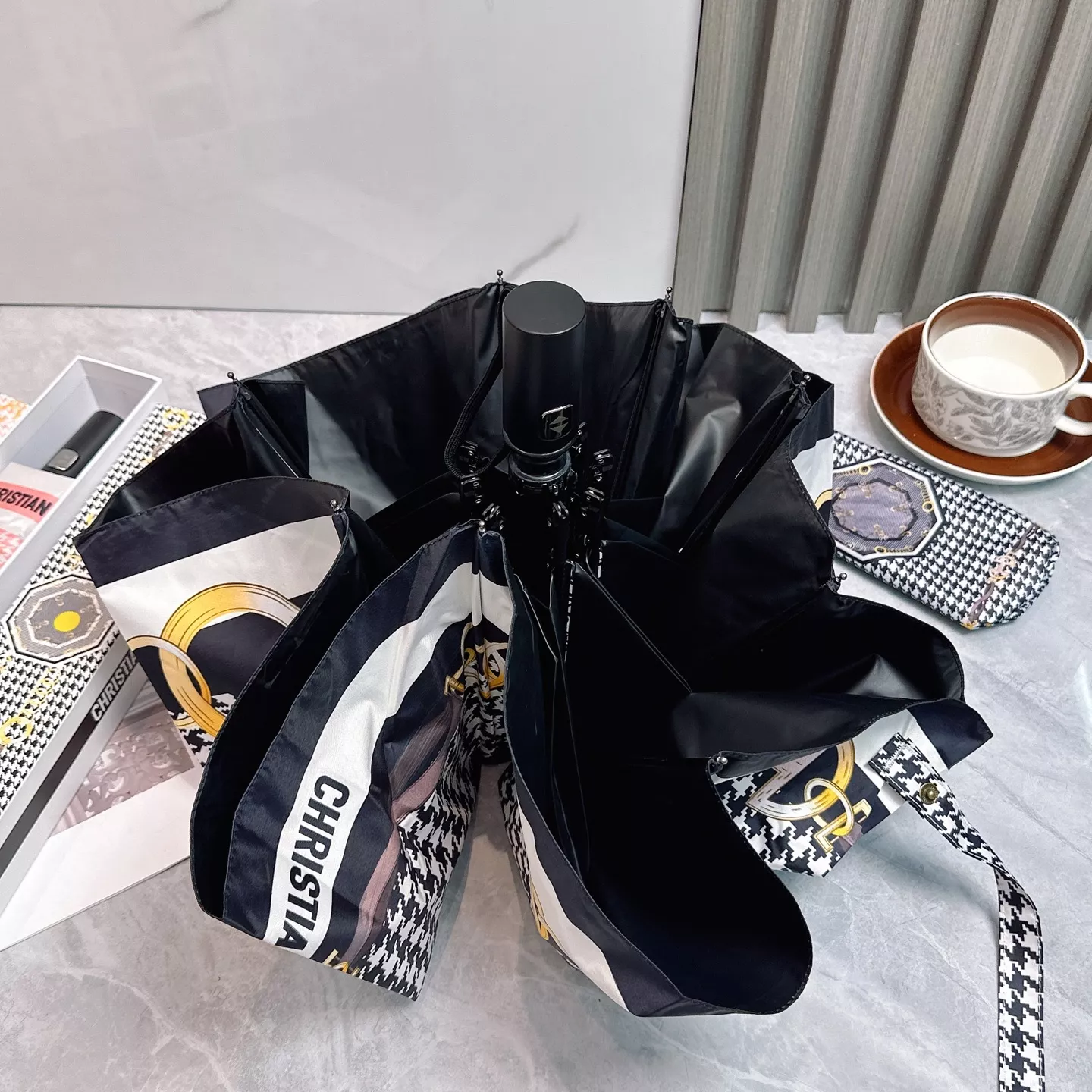 Christian Dior Umbrellas Unique 7434 - Image 6