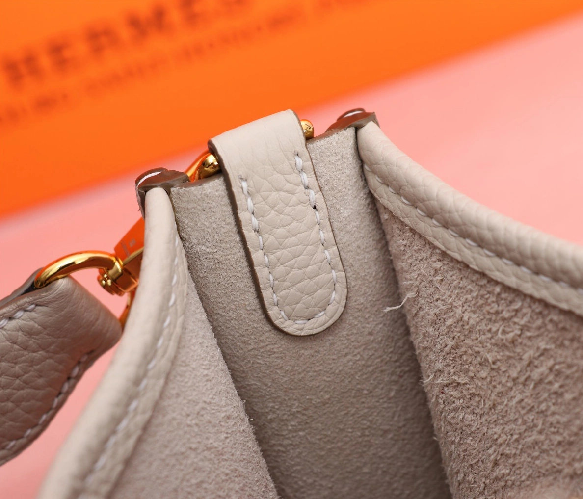 Classic 1971 Hermes AAA Quality Messenger Bags For Women - Image 7